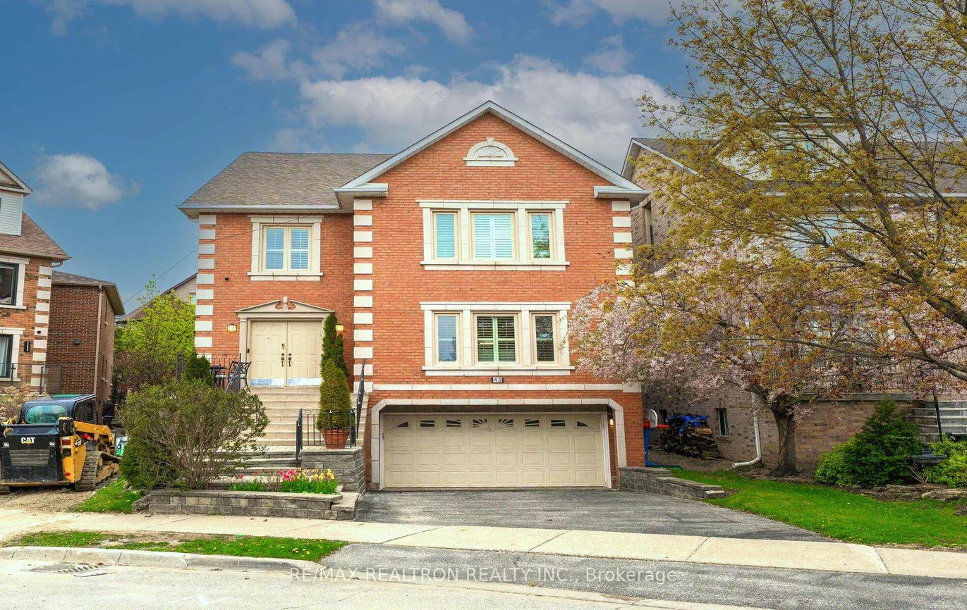 45, Michael, Crestwood-Springfarm-Yorkhill, Vaughan
