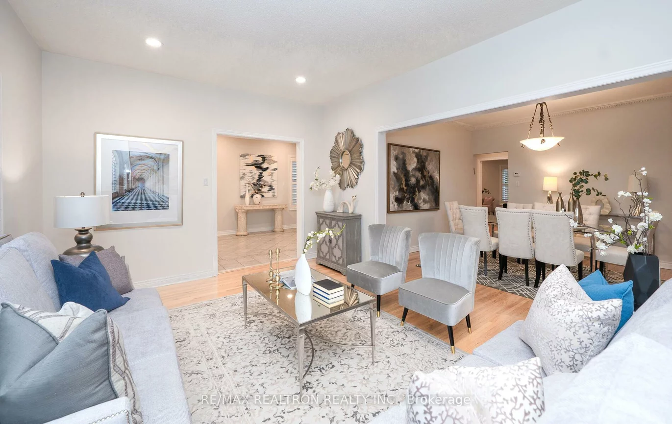 45, Michael, Crestwood-Springfarm-Yorkhill, Vaughan
