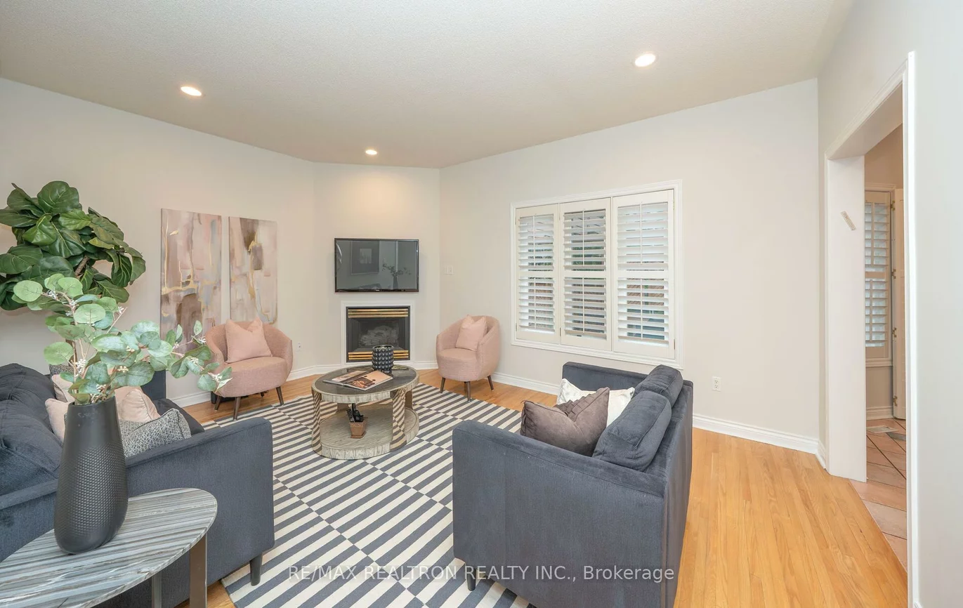 45, Michael, Crestwood-Springfarm-Yorkhill, Vaughan
