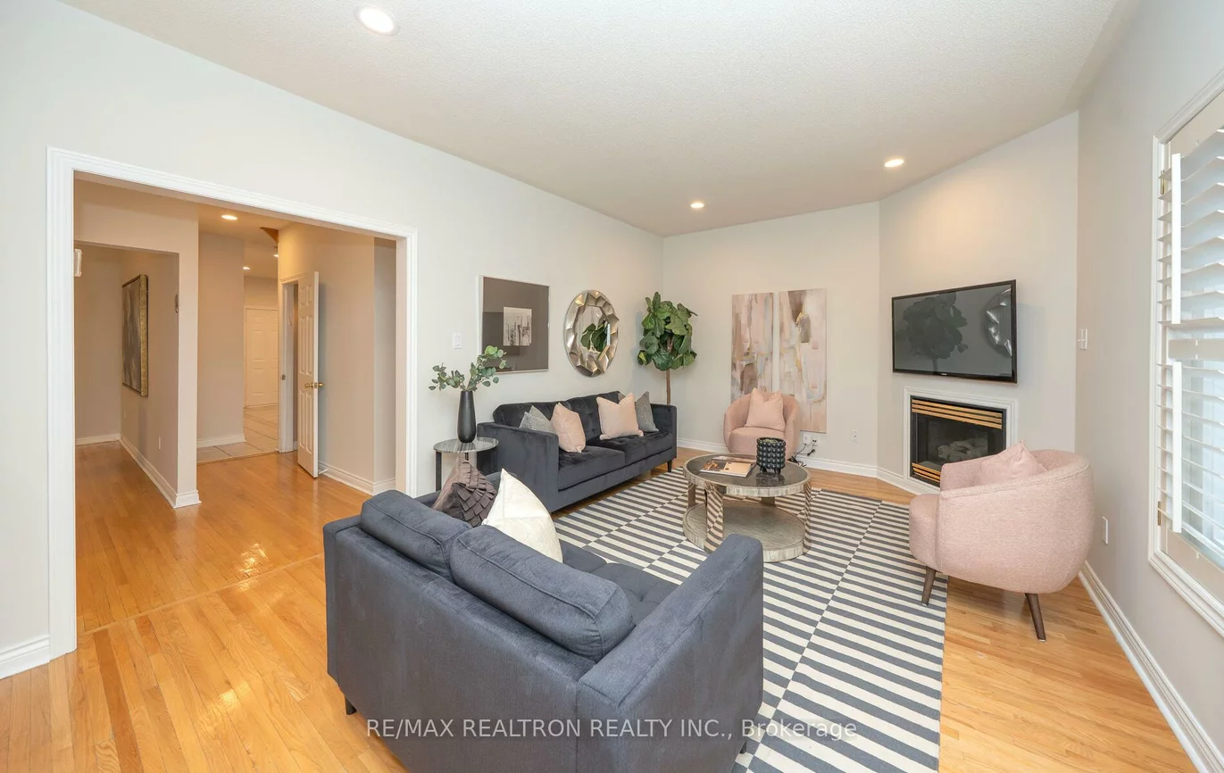45, Michael, Crestwood-Springfarm-Yorkhill, Vaughan