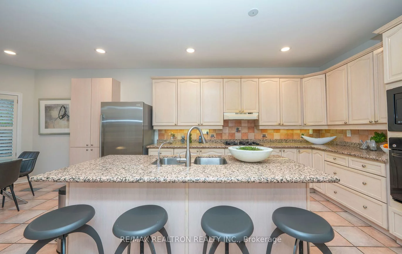 45, Michael, Crestwood-Springfarm-Yorkhill, Vaughan