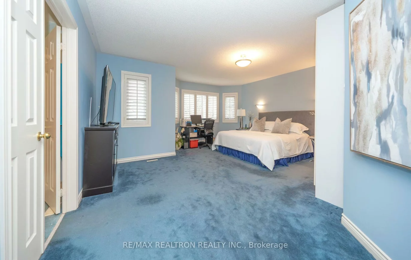 45, Michael, Crestwood-Springfarm-Yorkhill, Vaughan