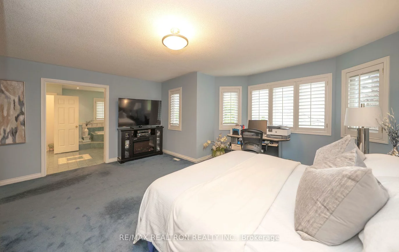 45, Michael, Crestwood-Springfarm-Yorkhill, Vaughan