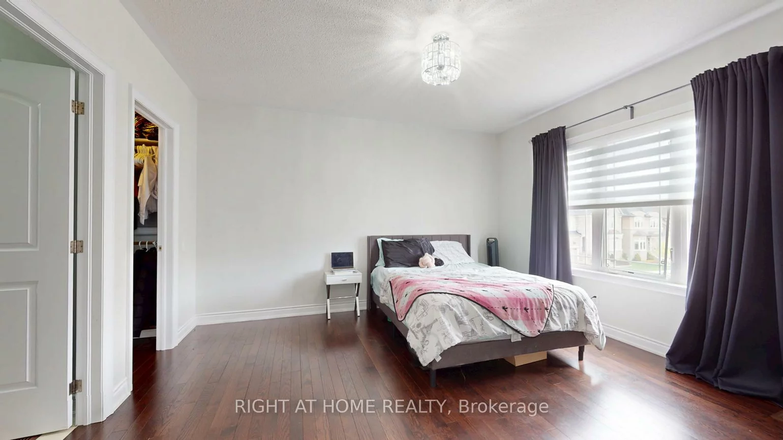 60, Chesney, Kleinburg, Vaughan