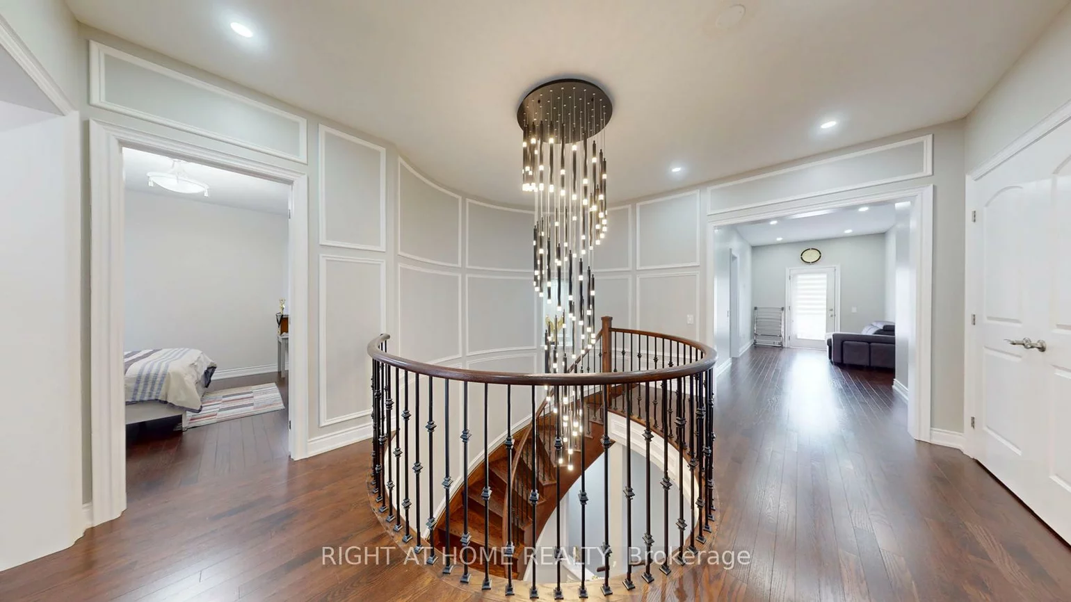 60, Chesney, Kleinburg, Vaughan