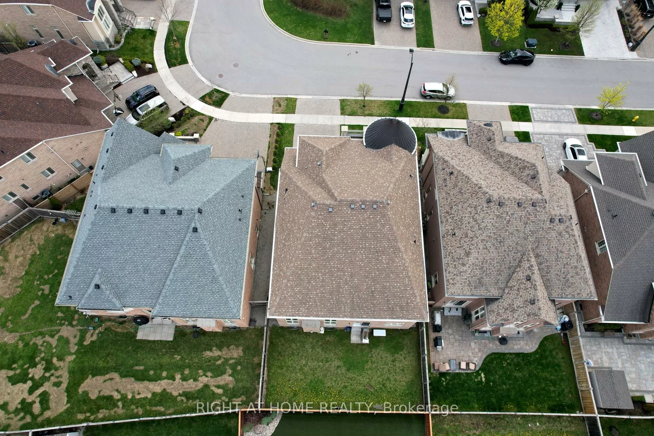 60, Chesney, Kleinburg, Vaughan