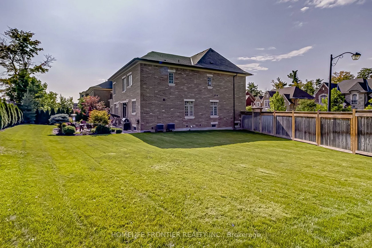 141, Annsleywood, Kleinburg, Vaughan