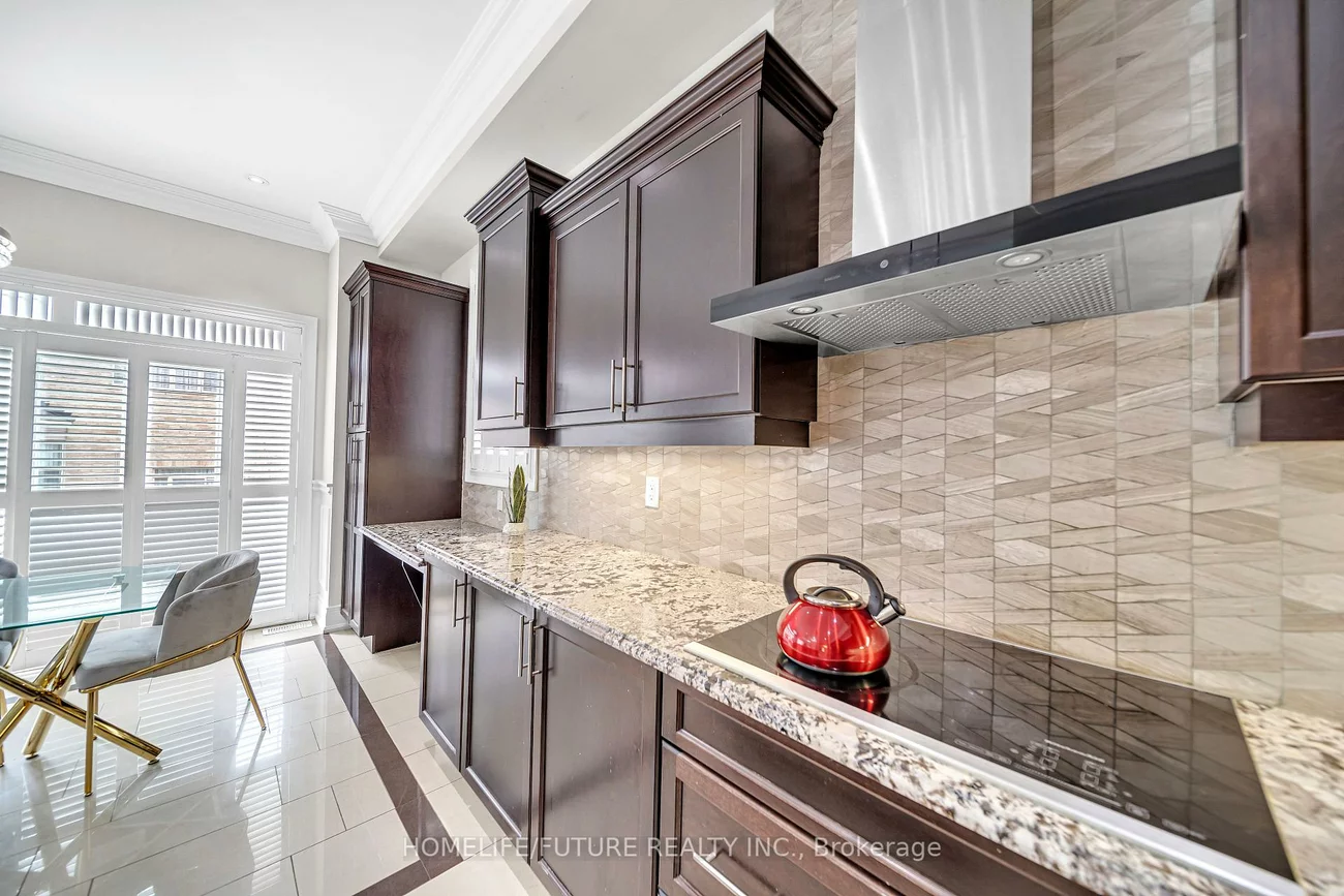 19, Madoc, Vellore Village, Vaughan