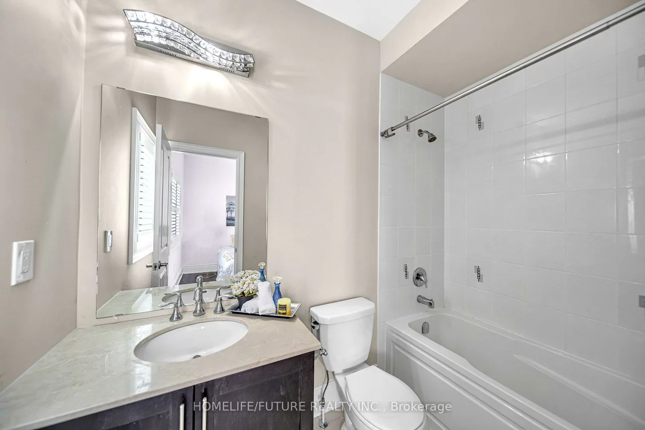 19, Madoc, Vellore Village, Vaughan