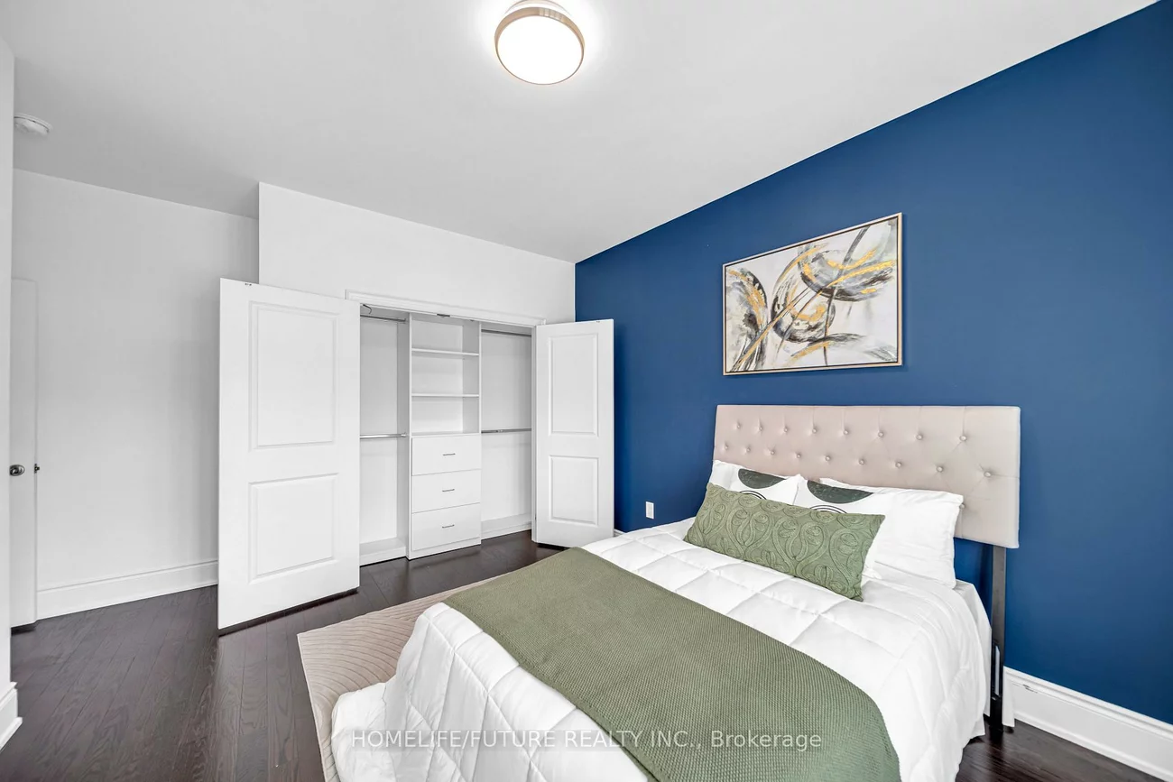 19, Madoc, Vellore Village, Vaughan