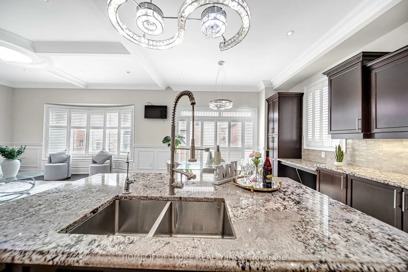 19, Madoc, Vellore Village, Vaughan
