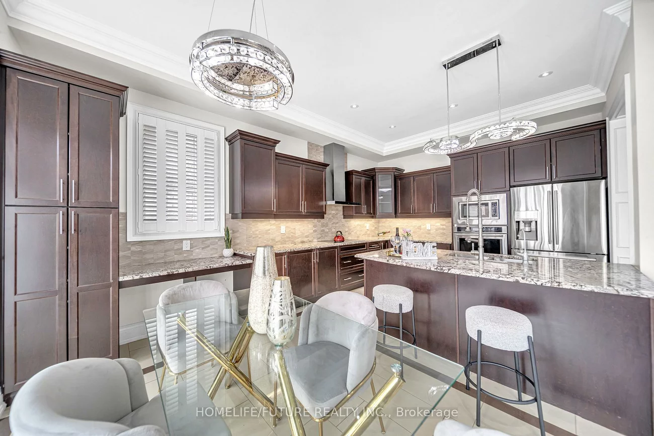 19, Madoc, Vellore Village, Vaughan