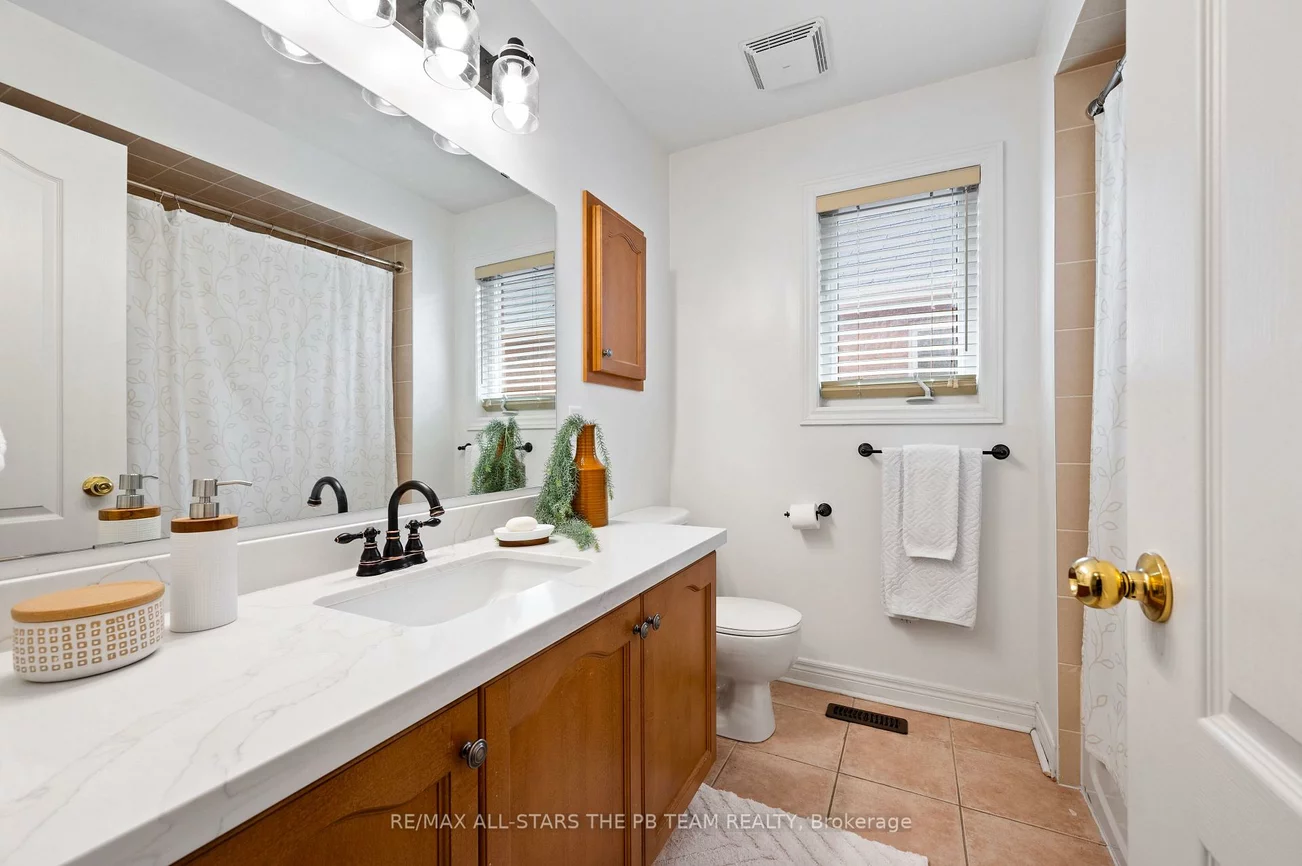 42, Spring Arbour, Patterson, Vaughan