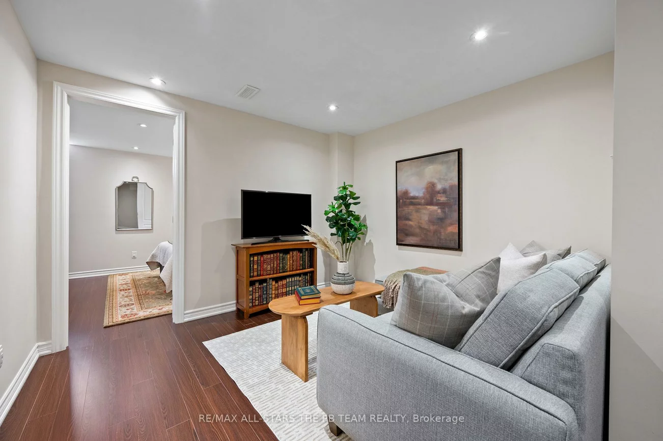 42, Spring Arbour, Patterson, Vaughan