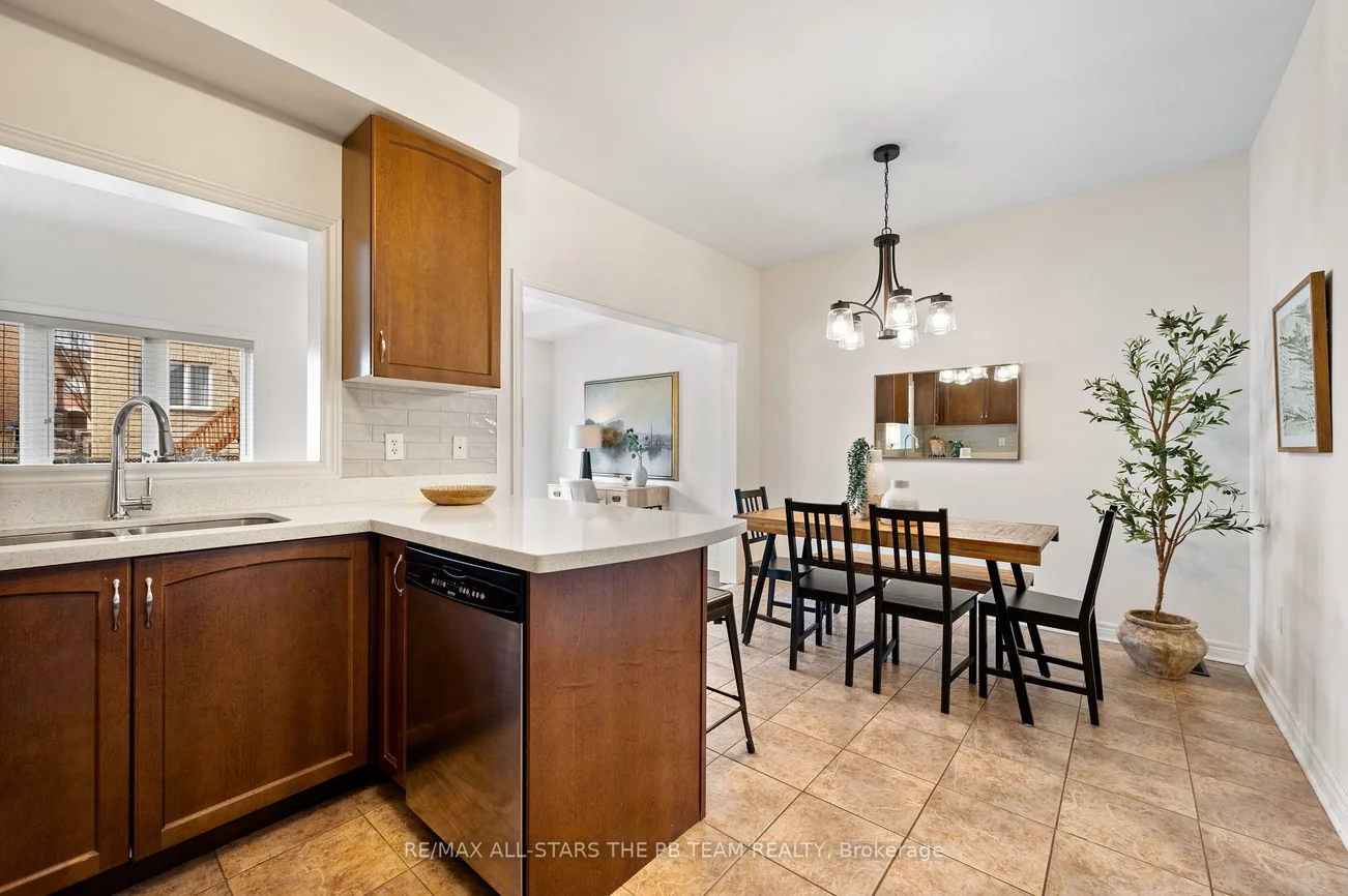 42, Spring Arbour, Patterson, Vaughan