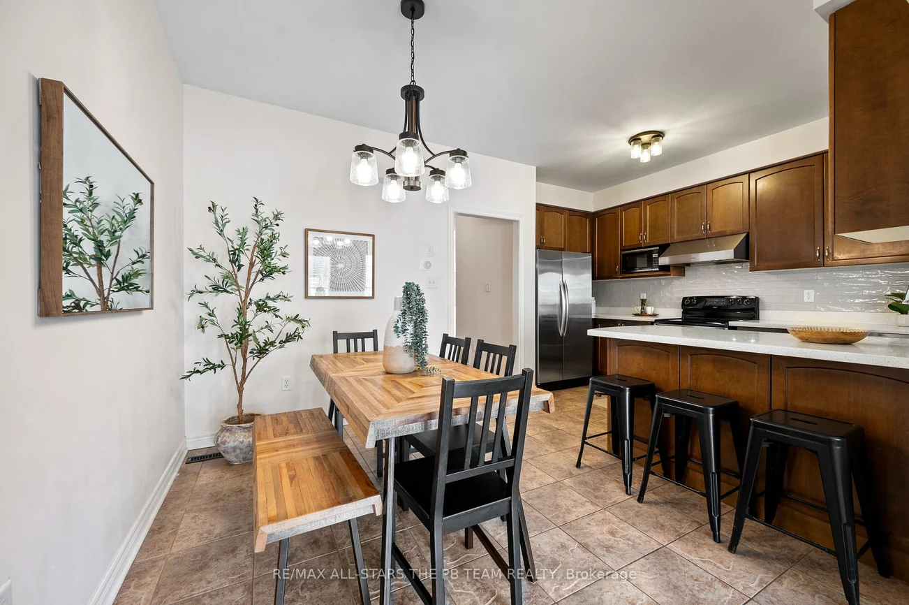 42, Spring Arbour, Patterson, Vaughan