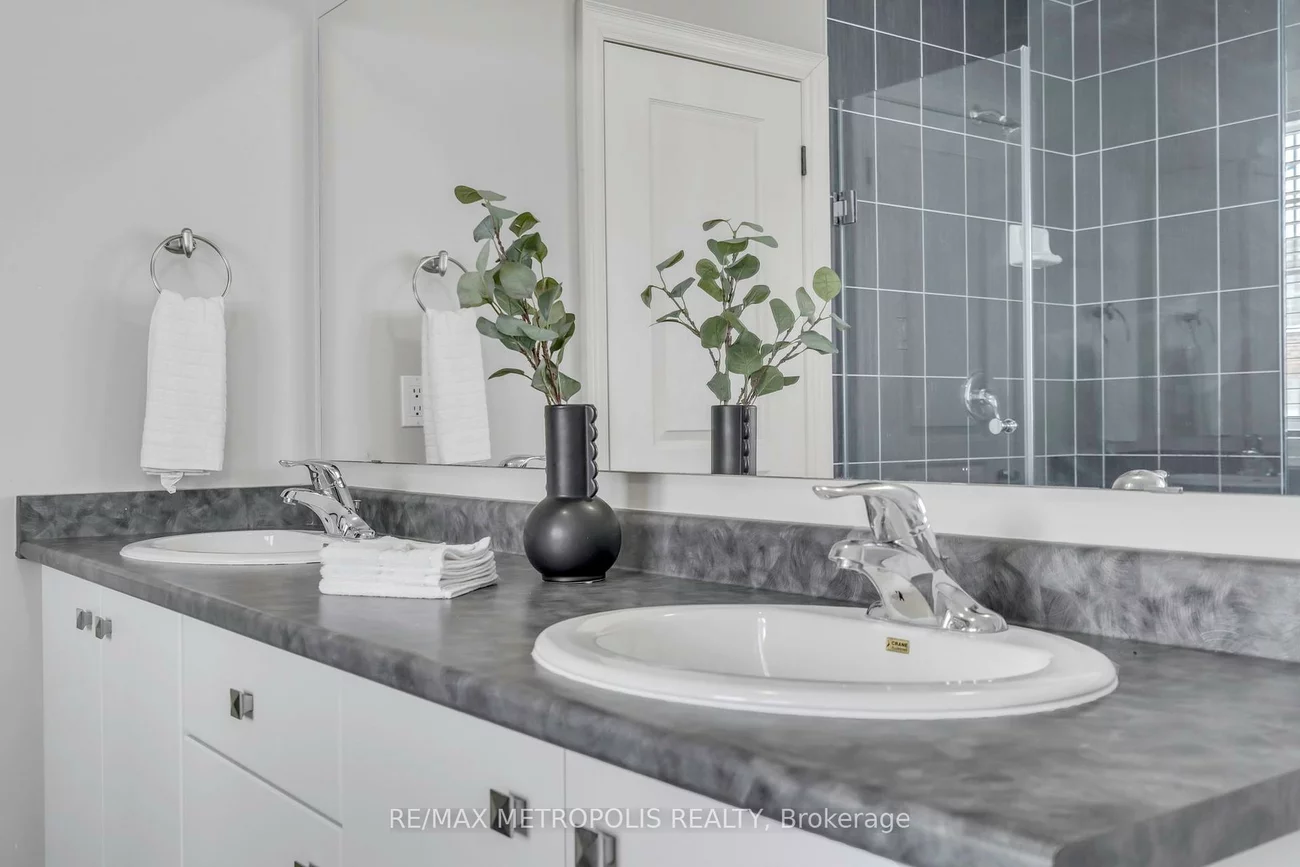 27, Dunedin, Kleinburg, Vaughan