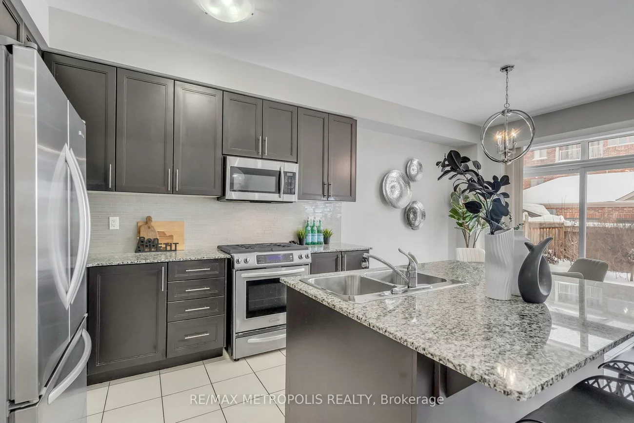 27, Dunedin, Kleinburg, Vaughan