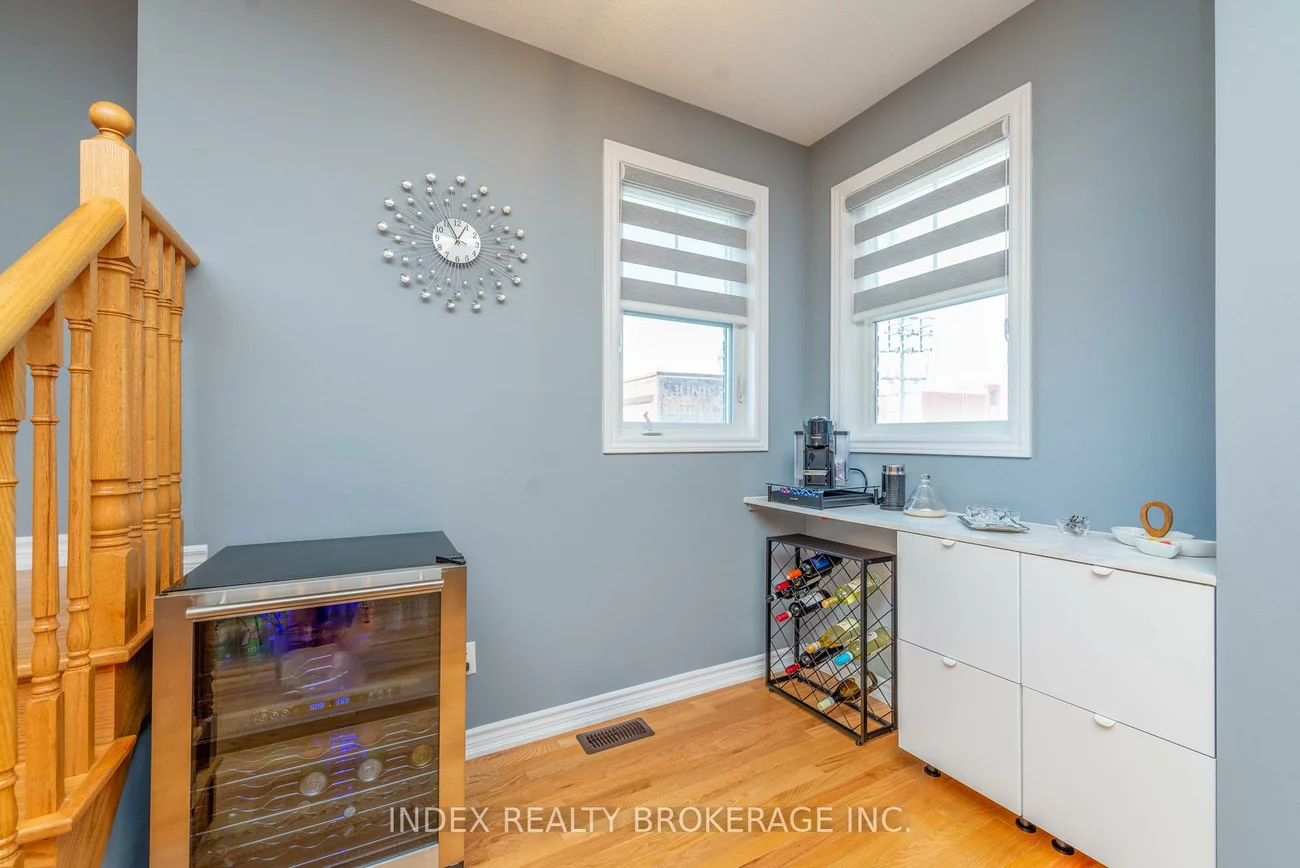 10, Porter, West Woodbridge, Vaughan