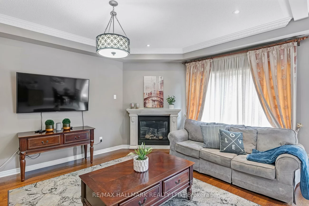91, Capera, Vellore Village, Vaughan