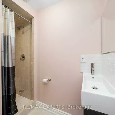182, Alba, Vellore Village, Vaughan