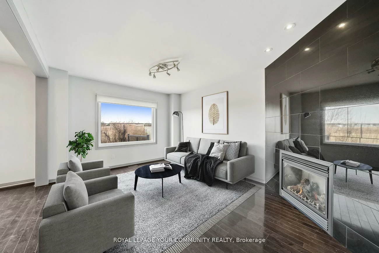 105, Redondo, Beverley Glen, Vaughan
