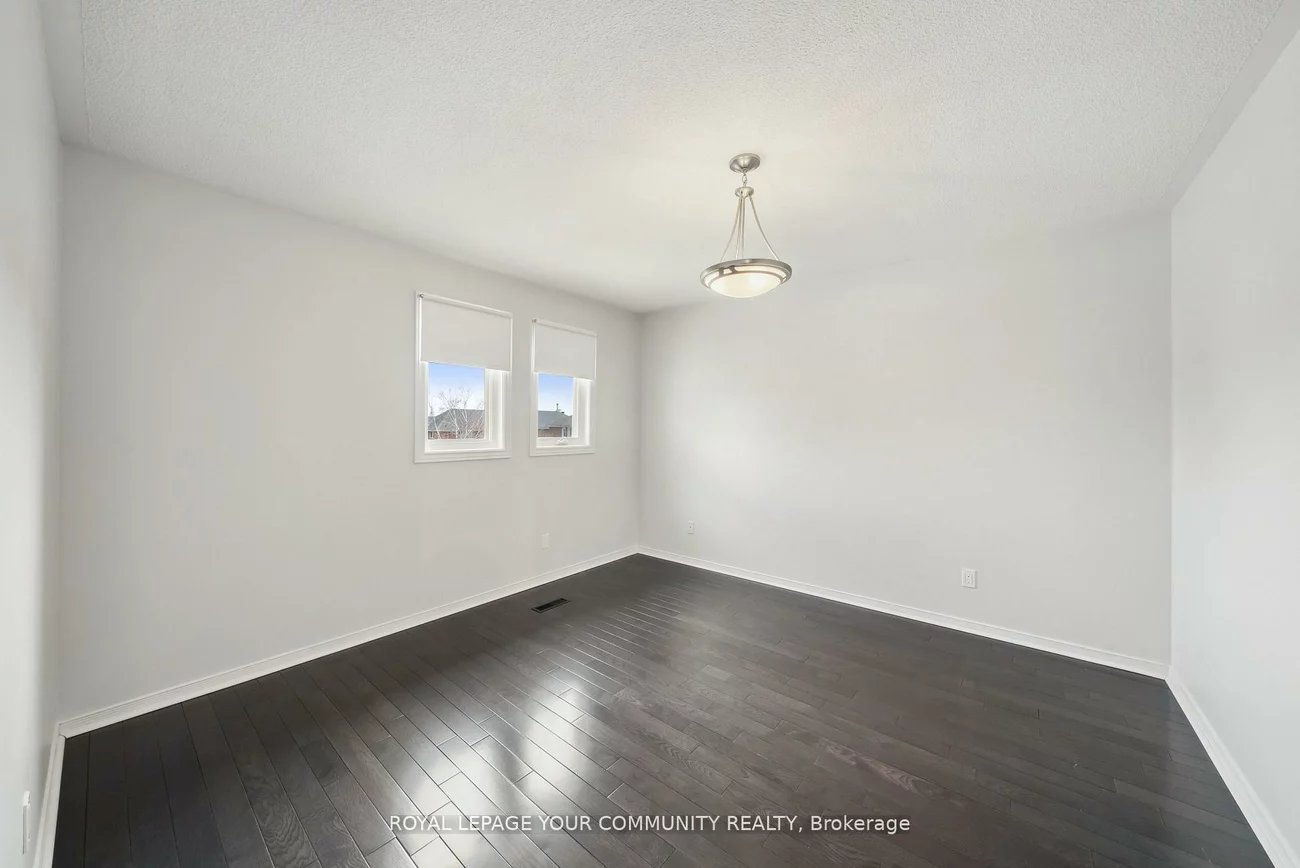 105, Redondo, Beverley Glen, Vaughan