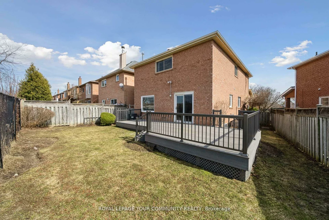 105, Redondo, Beverley Glen, Vaughan