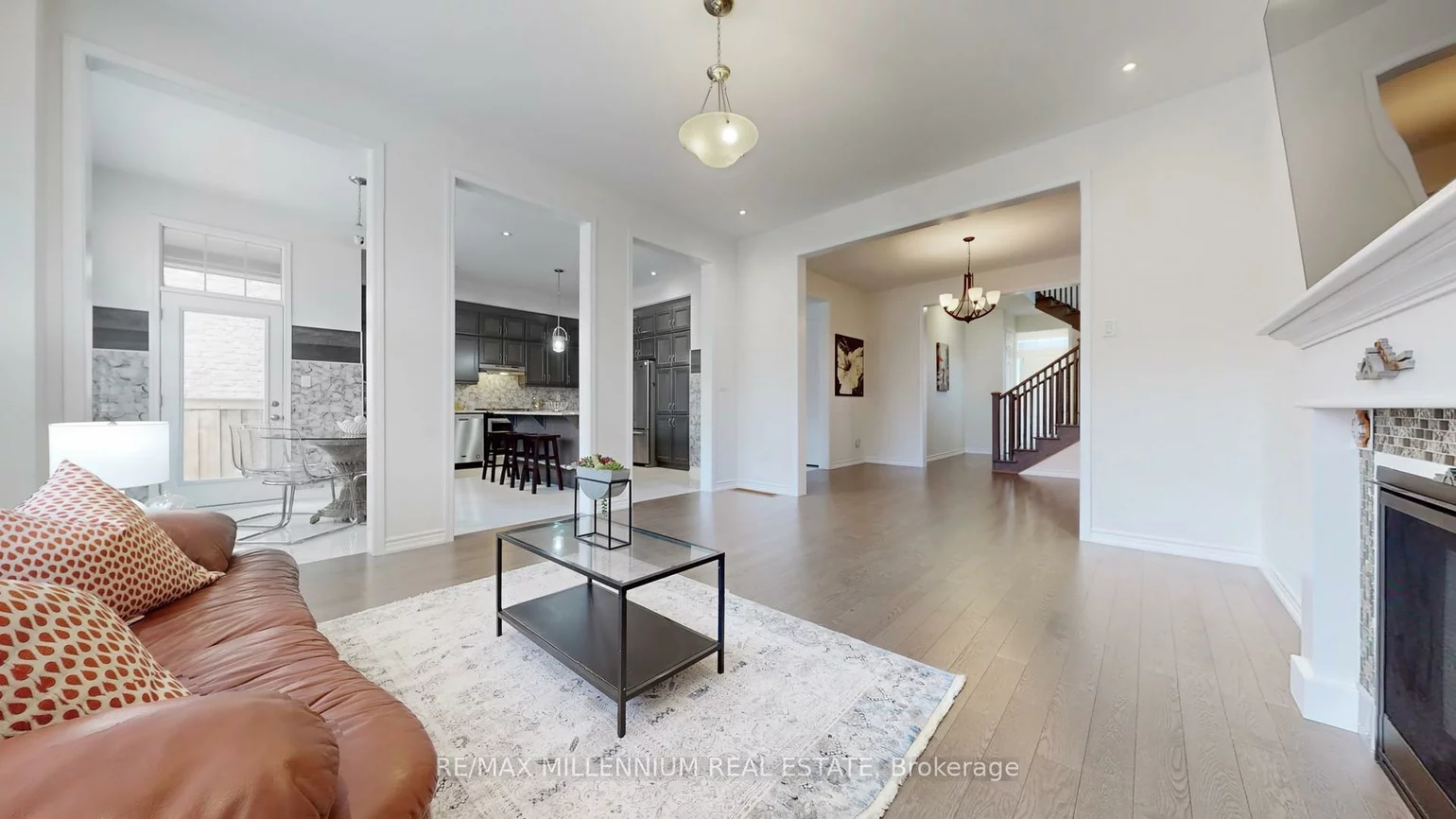 139, Pierre Berton, Kleinburg, Vaughan