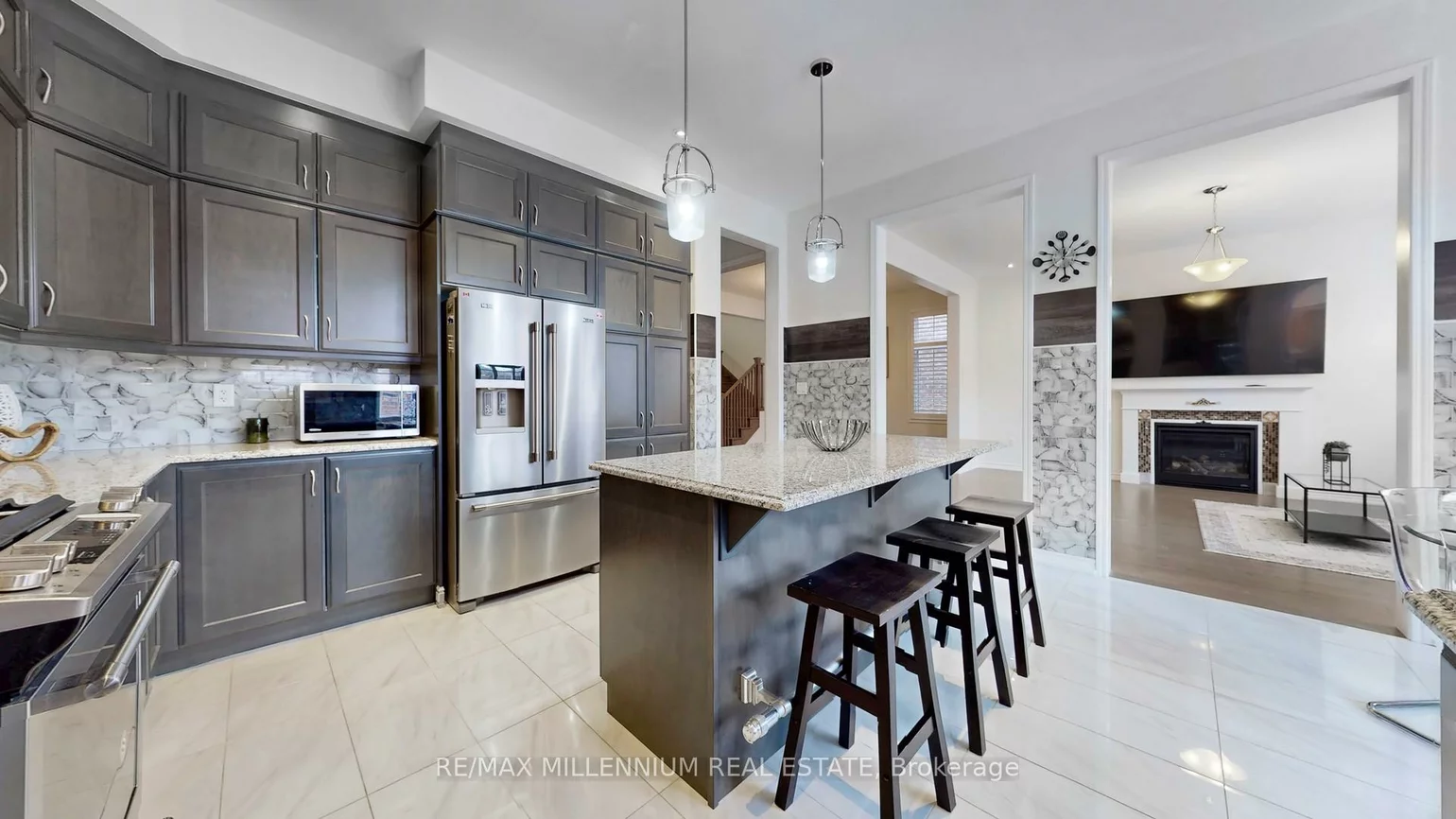 139, Pierre Berton, Kleinburg, Vaughan