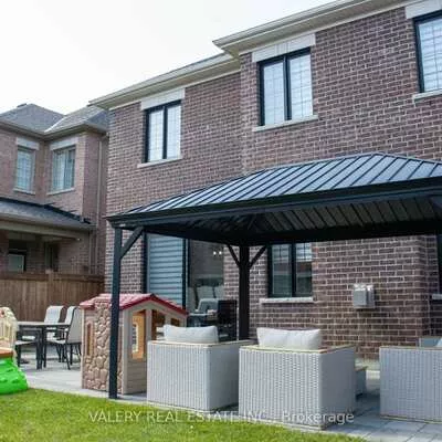 41, Chorus, Kleinburg, Vaughan