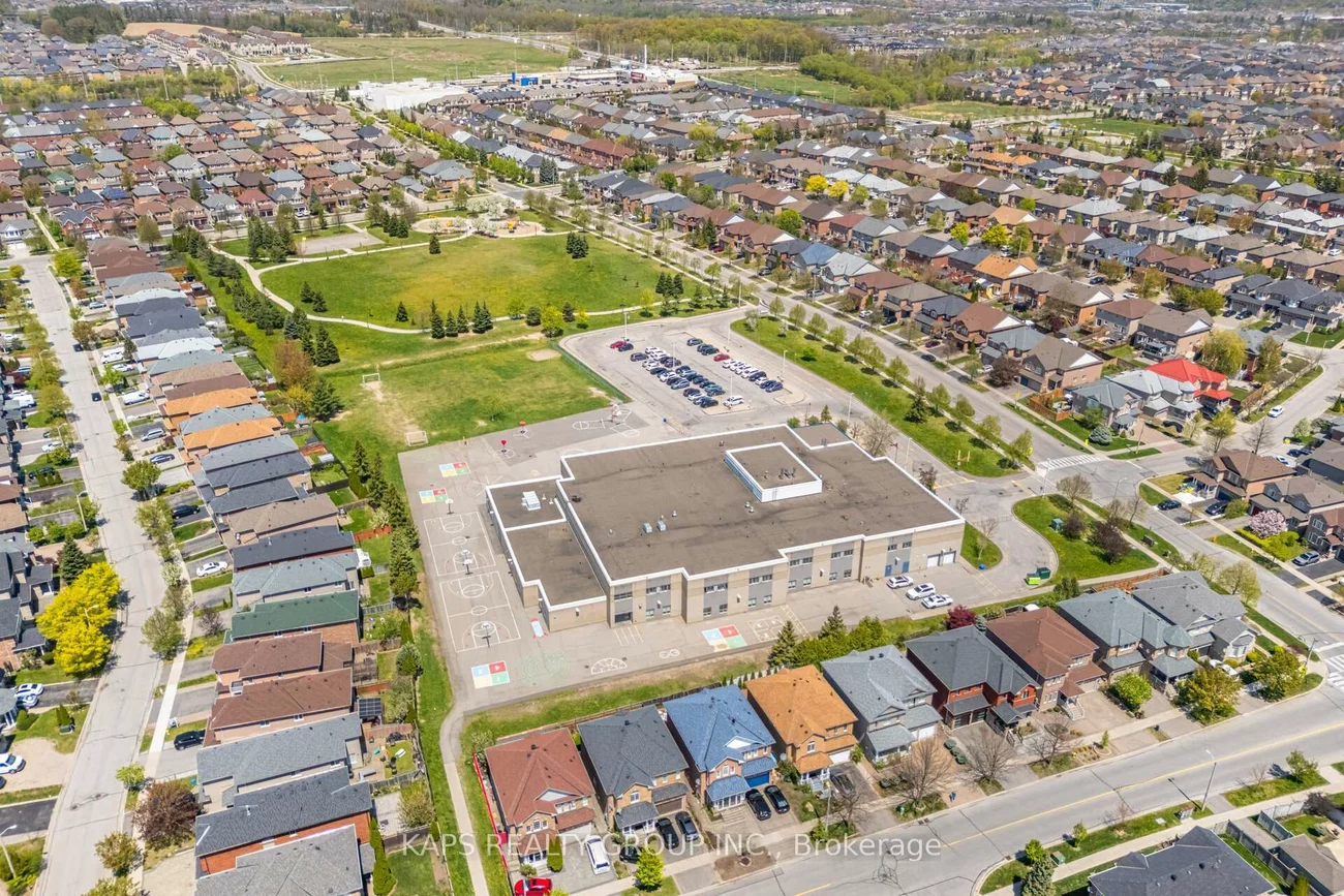98, Forest Run, Patterson, Vaughan