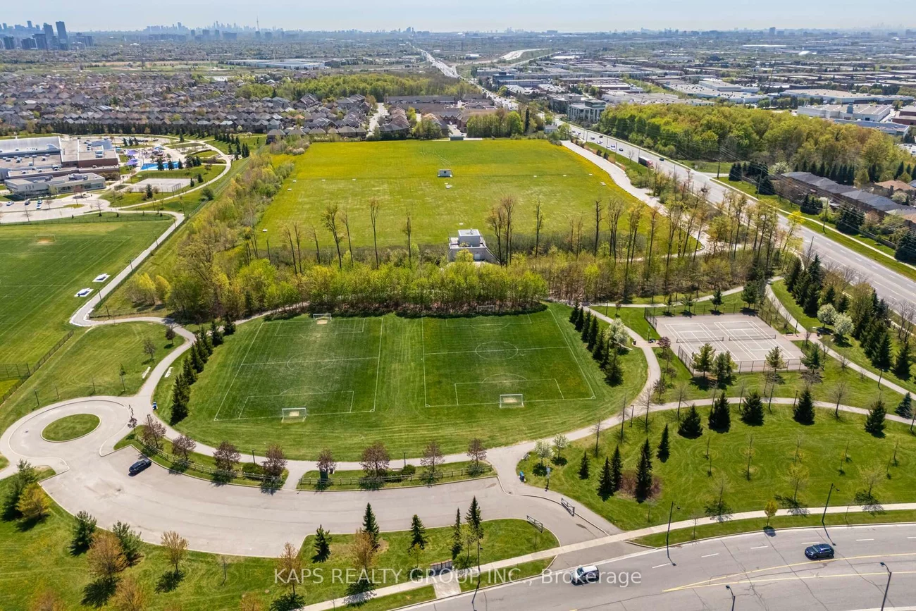 98, Forest Run, Patterson, Vaughan