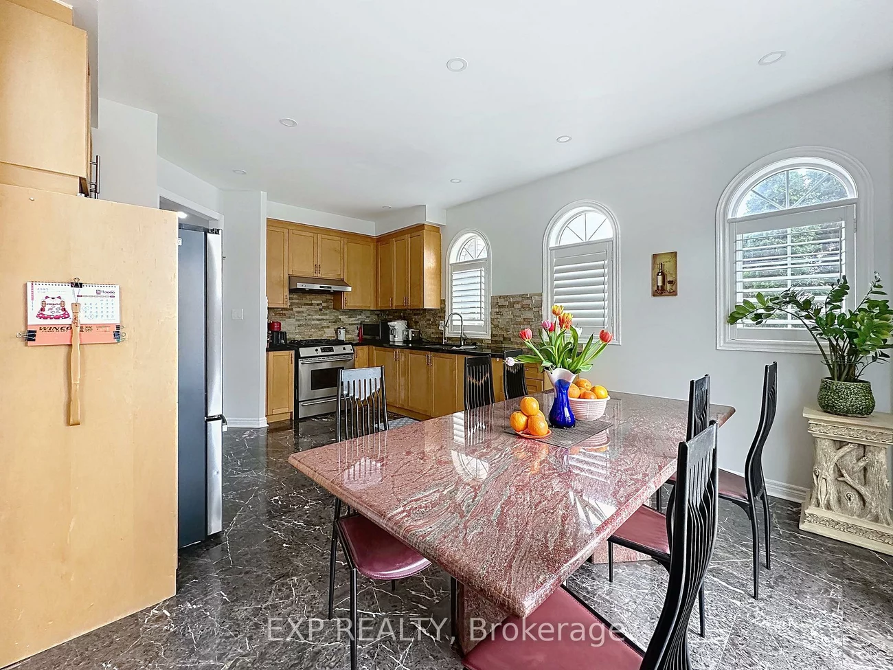 129, Ledgerock, Vellore Village, Vaughan