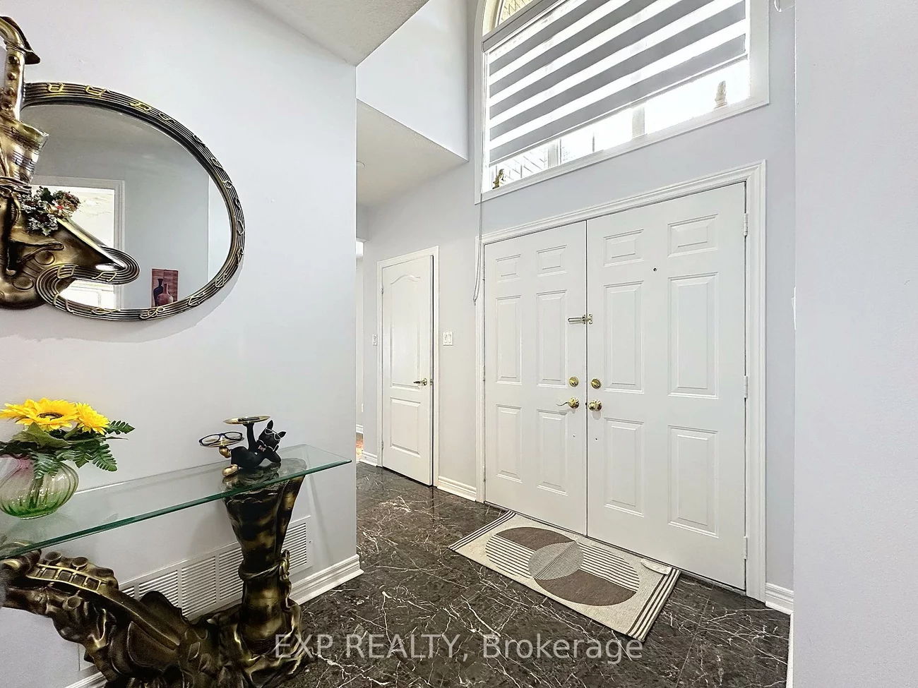 129, Ledgerock, Vellore Village, Vaughan