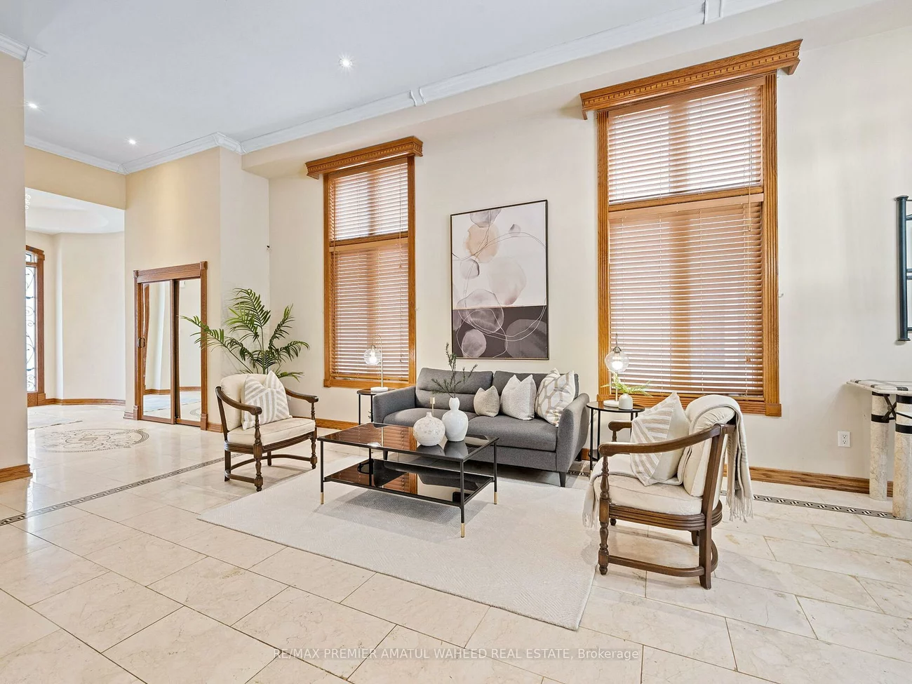 96, Wardlaw, Vellore Village, Vaughan