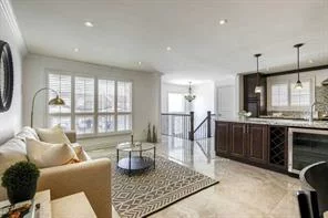 17, Agincourt, West Woodbridge, Vaughan
