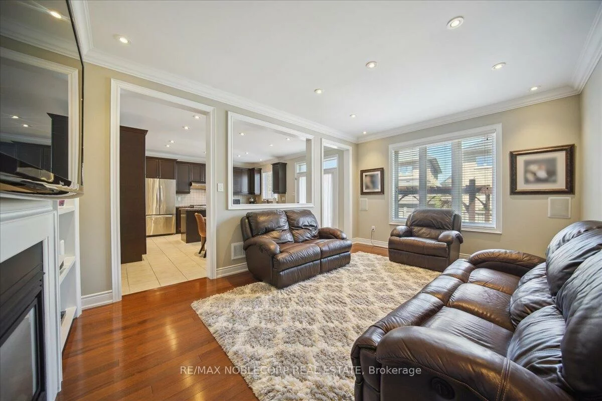 27, Gorman, Vellore Village, Vaughan