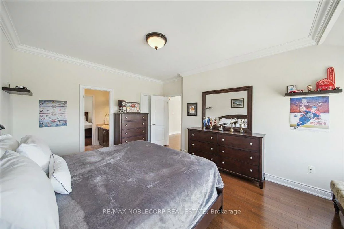 27, Gorman, Vellore Village, Vaughan