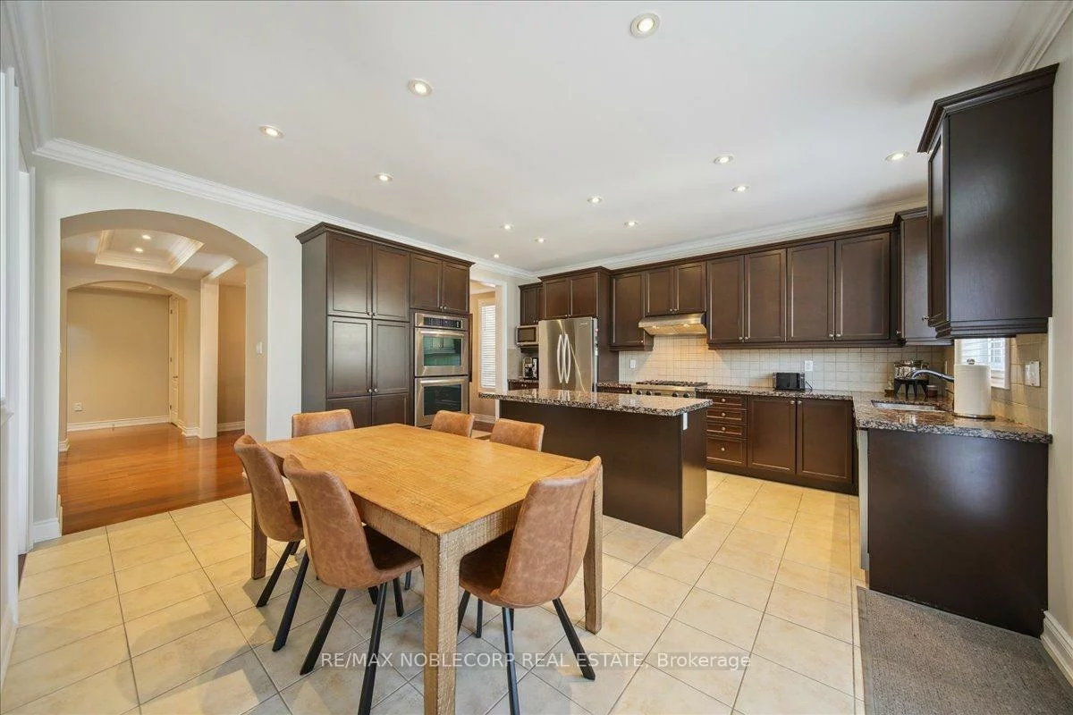 27, Gorman, Vellore Village, Vaughan