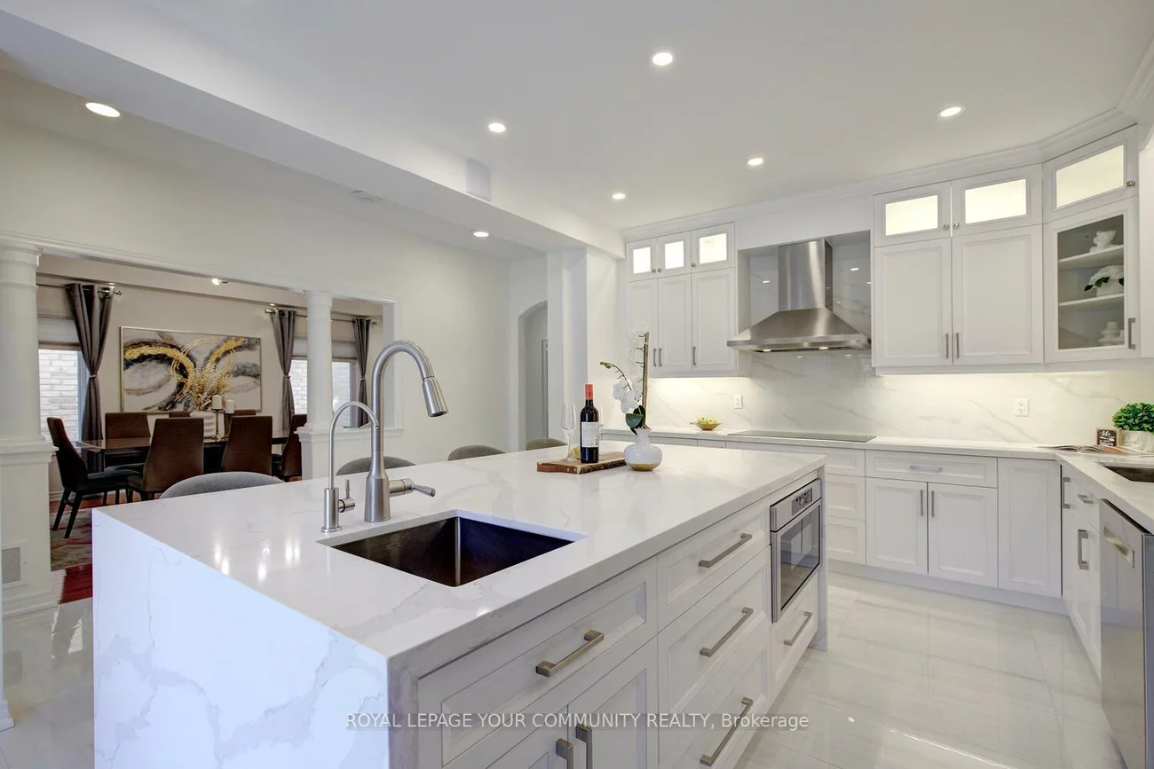 127, Golden Forest, Patterson, Vaughan