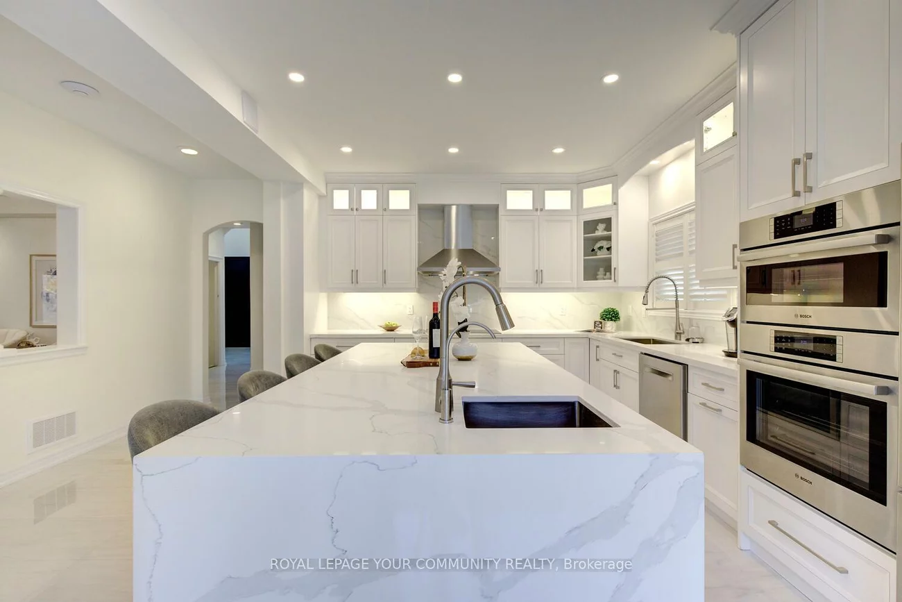 127, Golden Forest, Patterson, Vaughan