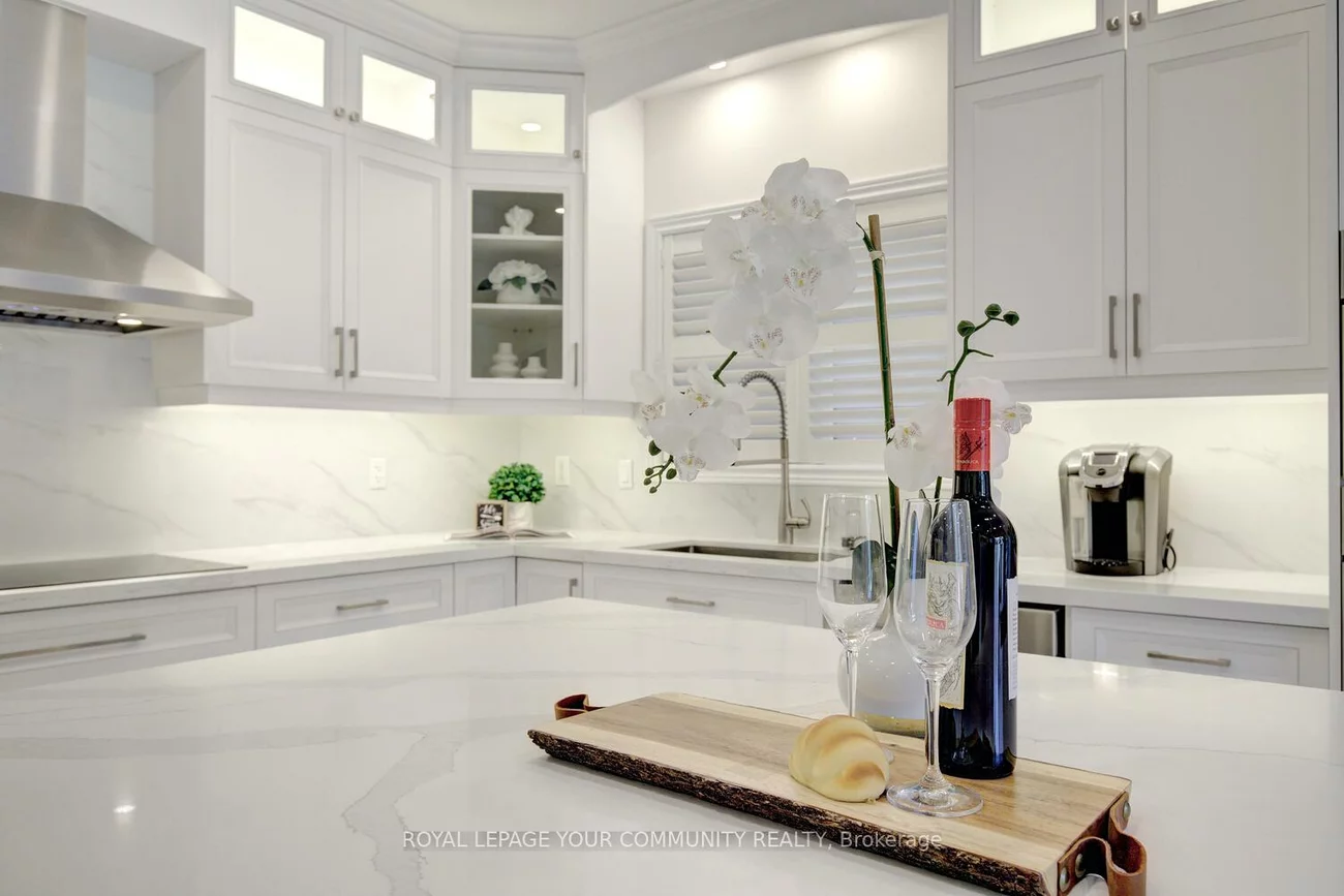 127, Golden Forest, Patterson, Vaughan