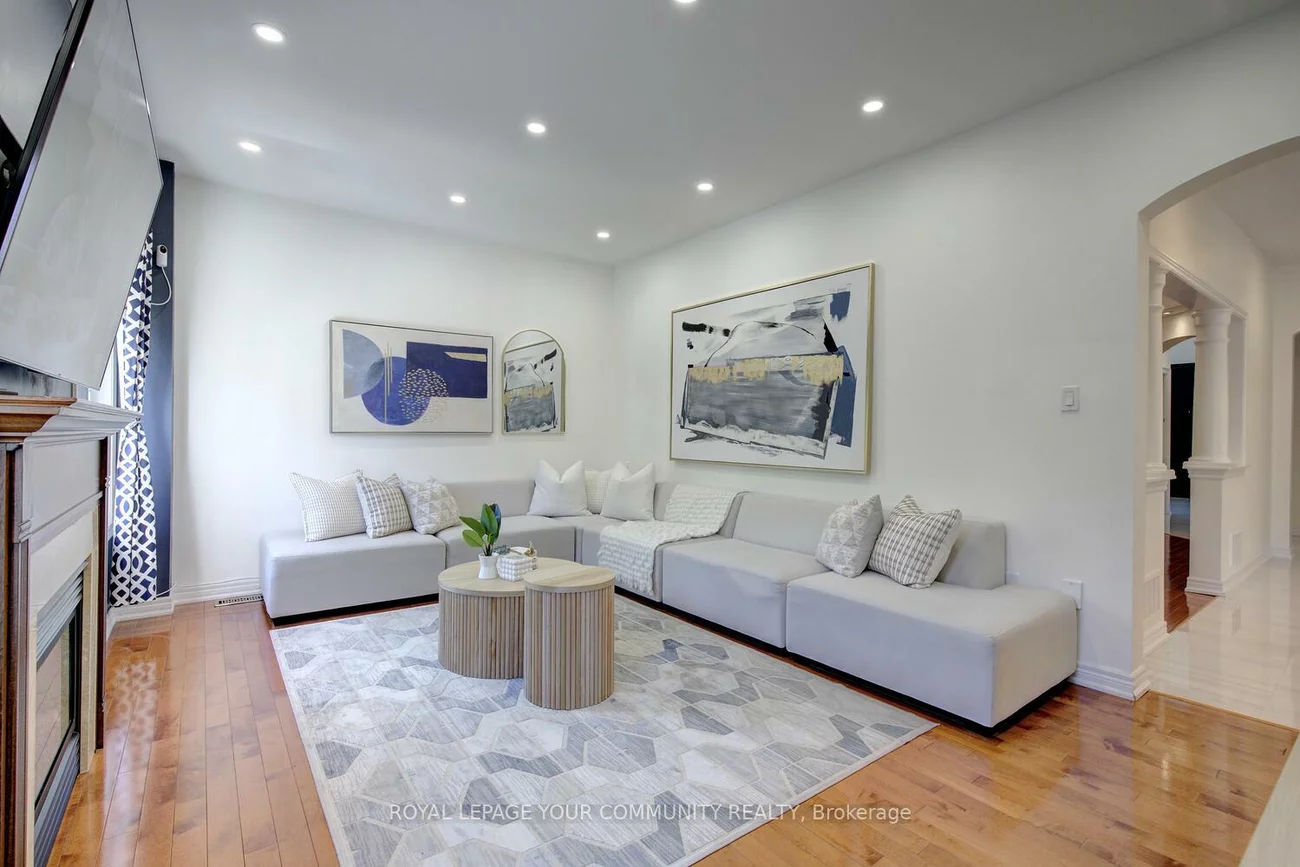 127, Golden Forest, Patterson, Vaughan