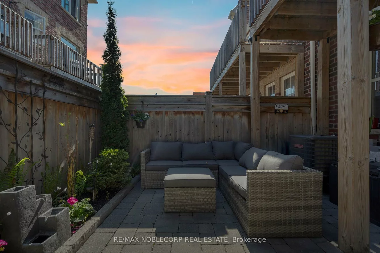 10, Porter, West Woodbridge, Vaughan