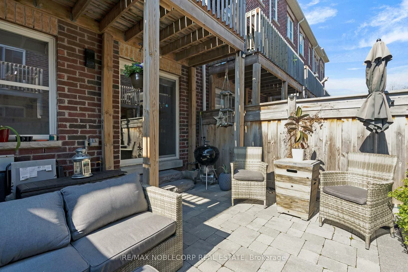 10, Porter, West Woodbridge, Vaughan