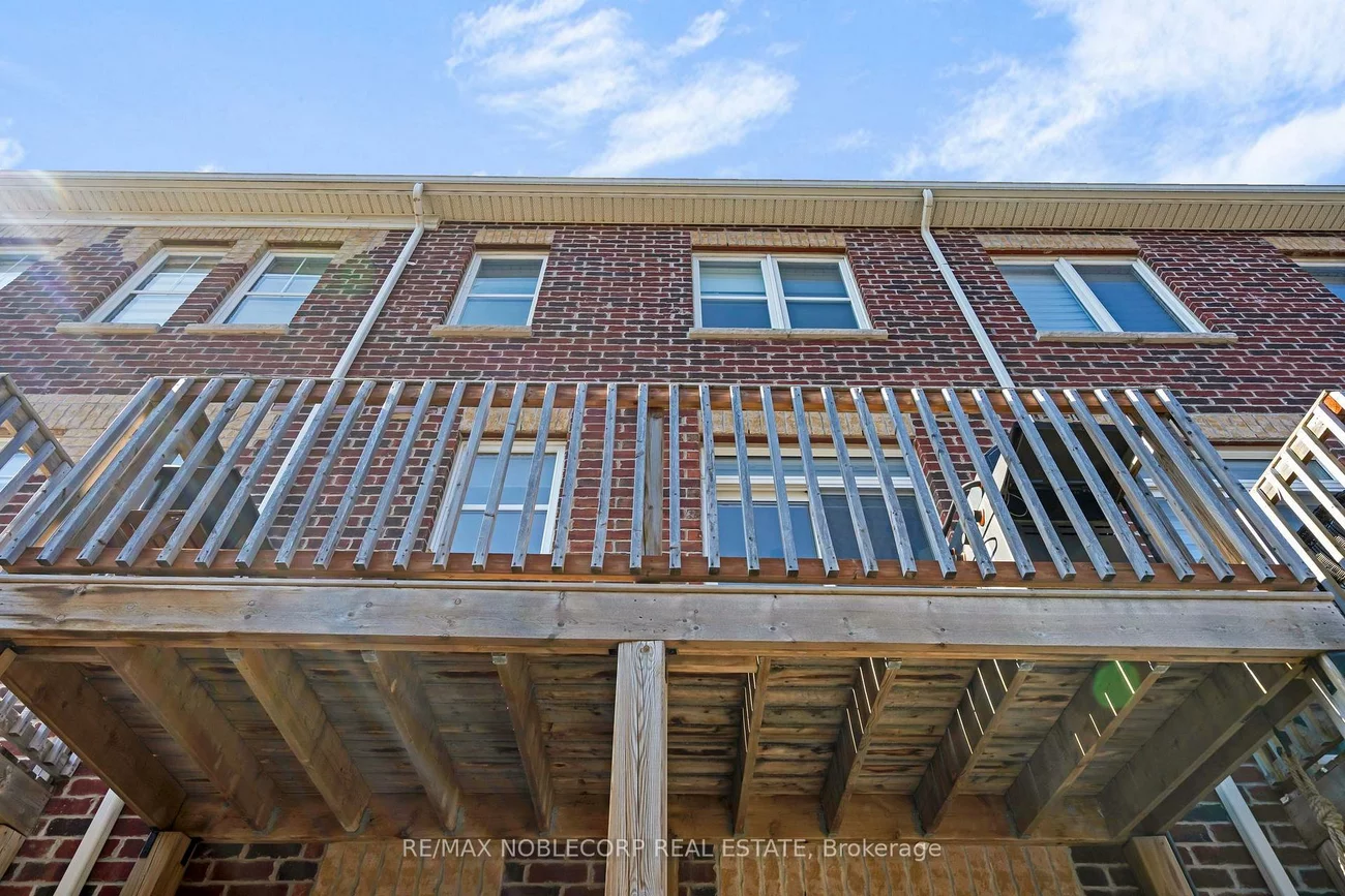 10, Porter, West Woodbridge, Vaughan