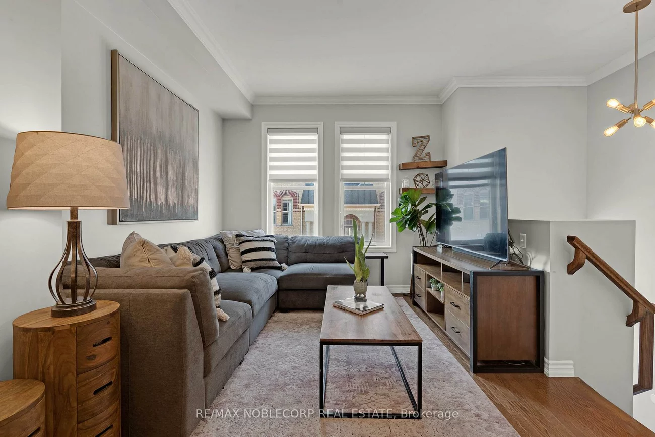 10, Porter, West Woodbridge, Vaughan