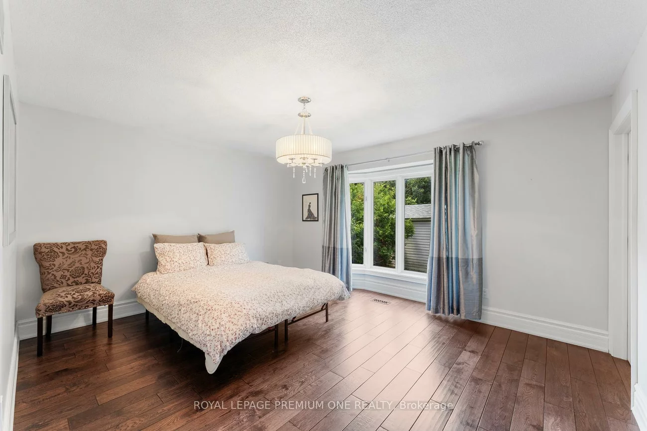 2, Angel View, Maple, Vaughan