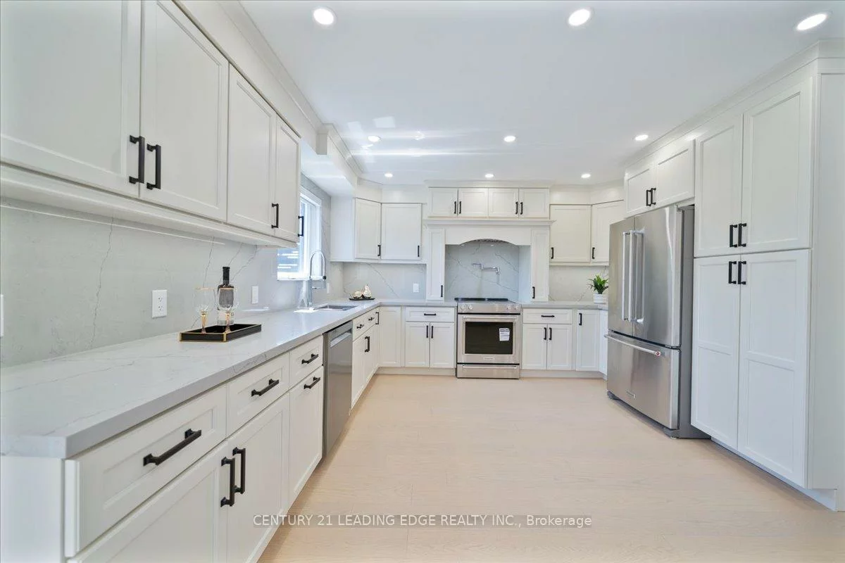 157, Jeanne, East Woodbridge, Vaughan